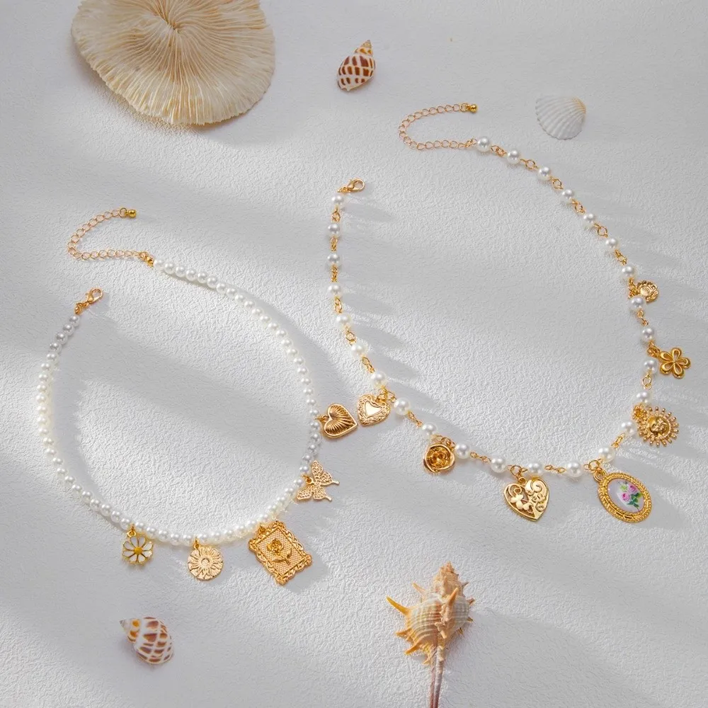 

2Pcs/Set Vintage Flower Pendant Necklace Pearl Sunflower Pearl Chain Necklaces Heart 2 Layers Clavicle Choker Jewelry