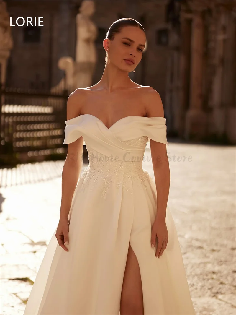 LORIE ساتان a-line فستان زفاف أنيق فتحة جانبية زي العرائس بدون ظهر قبالة الكتف ثوب زفاف مخصص 2025