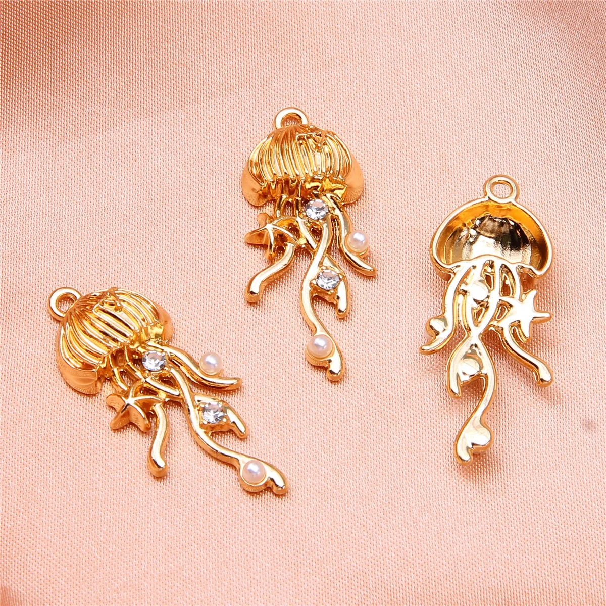 10pcs sweet and cool style fantasy three-dimensional jellyfish pendant niche design earring necklace bracelet DIY jewelry alloy