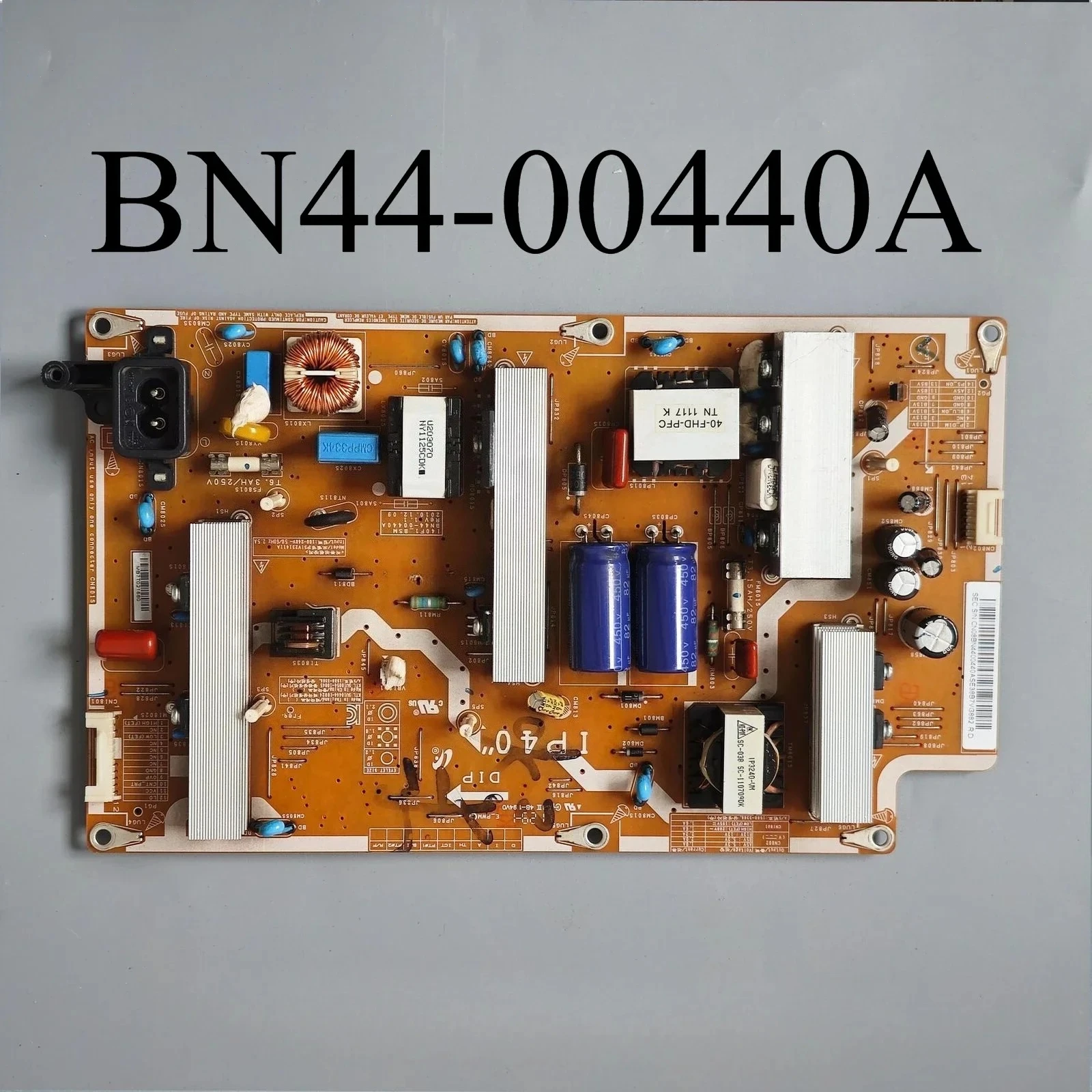 

BN44-00440A = BN44-00440B = BN44-00469B Плата блока питания предназначена для телевизоров LN40D503F6F, LN40D550K1F, LN40D550K7R, LN40E550F7F, LN40D503F6F.