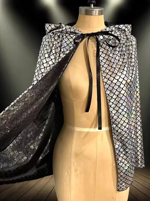 

Halloween Laser Fish Scale Robe Stage Performance Photo Prop Cosplay Children's Witch Girl Cloak Coat Polyester Material