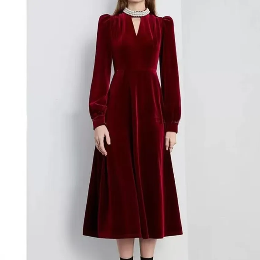 Vintage Women Pearls Beaded Stand Collar Velvet Midi Dress New Autumn Winter Sexy Hollow Out Long Sleeve Velour Party Clothes