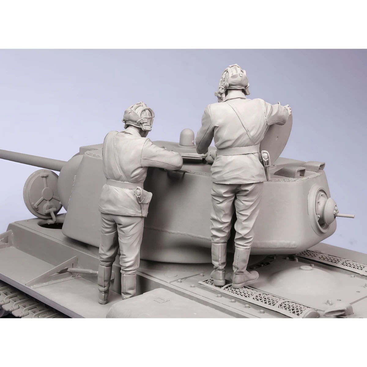 Zestaw modelarski z żywicy w skali 1/35, motyw militarny, załoga radzieckiego czołgu (3 osoby), niezmontowany i niepomalowany GK