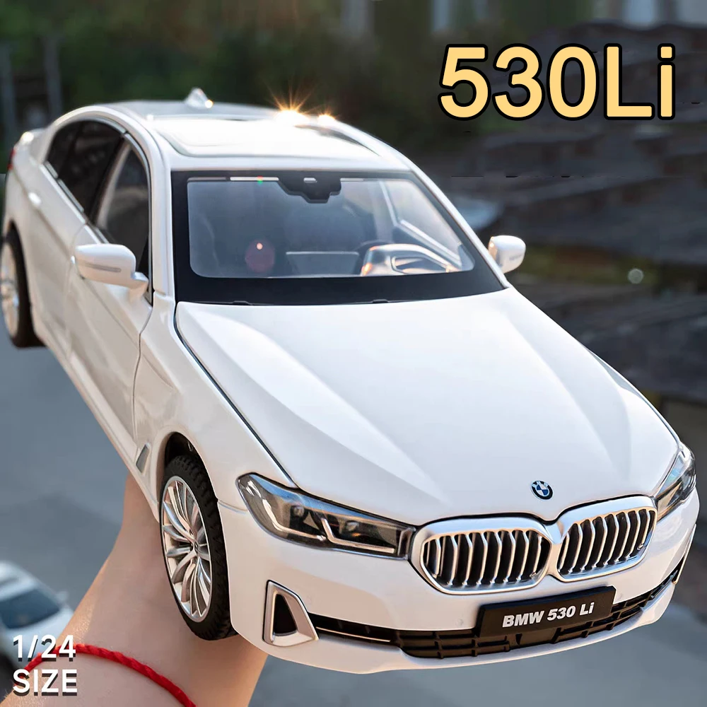 1:24 5 séries 530li m4 modelo de brinquedos carros liga diecast roda puxar para trás portas de carro em miniatura veículo aberto presentes perfeitos para crianças