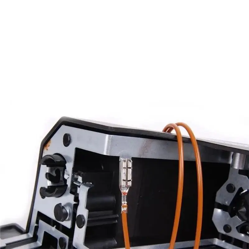 Ingenious-Rear Right Light Socket Panel 63217361882 For BMW For E60 LCI 2007-2010 SALOON 63217361882Tail Light Bulb Holder Circu - view 2