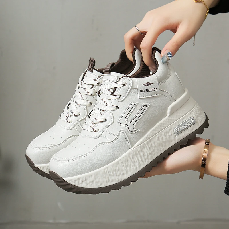 

Женская повседневная спортивная обувь Forrest Gump 2026, легкая весенняя студенческая обувь на мягкой подошве, корейское издание