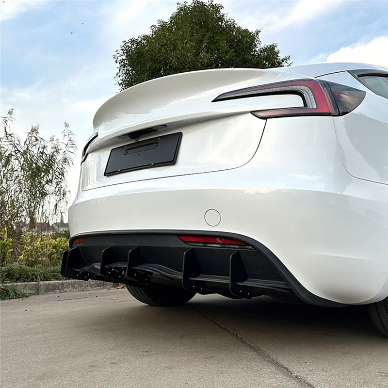 

Simple Car Rear Bumper Diffuser Spoiler Lip Black ABS Car Styling Accessories Automotive Supplies For Tesla Model 3 2023+