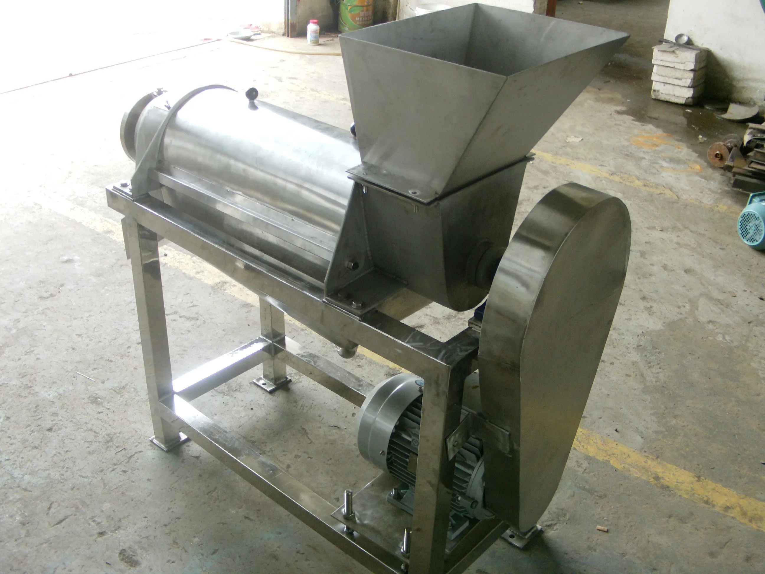 Estrattore di spremiagrumi industriale Succo commerciale Succo d'arancia fresco Passione Frutta Succo di ananas Macchina per fare