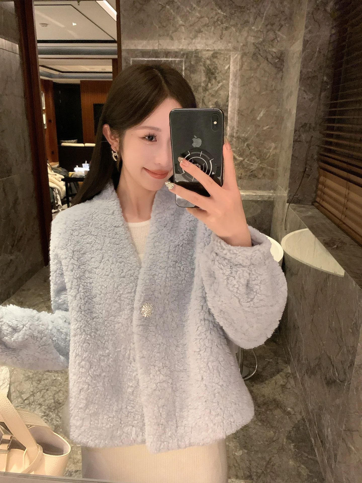 

Lamb Fur ort Coat Women's Sle Korean Design Milk Blue Outerwear Polyester Fabric Slimming Effect Long Sve V-Ne Butto...