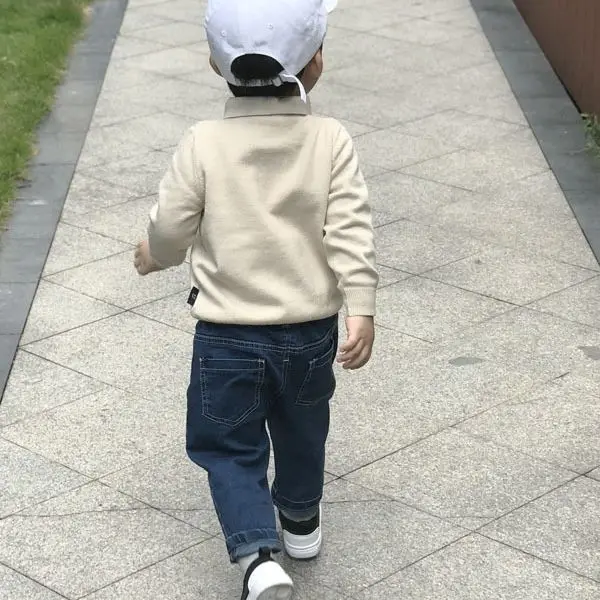 Baby Boys Girls Cute Polo Shirts Knitted Thin Sweater 2025 Children Casual Loose Tops Autumn Undershirts European American Style