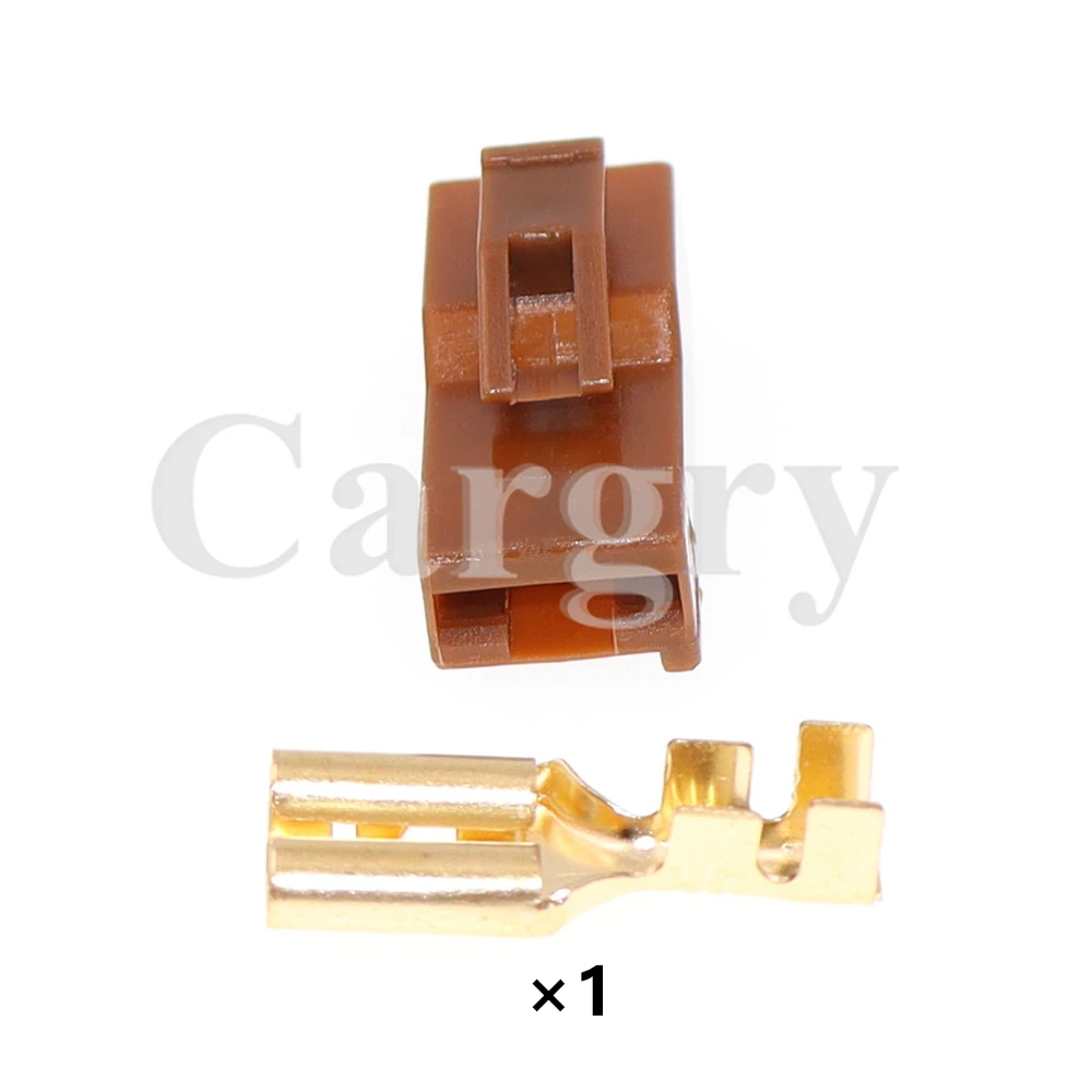 1 Set 1P 9.5 Series Automotive Fuse Box Plug AC Assembly with Terminal For BYD 927415-2 357915971A