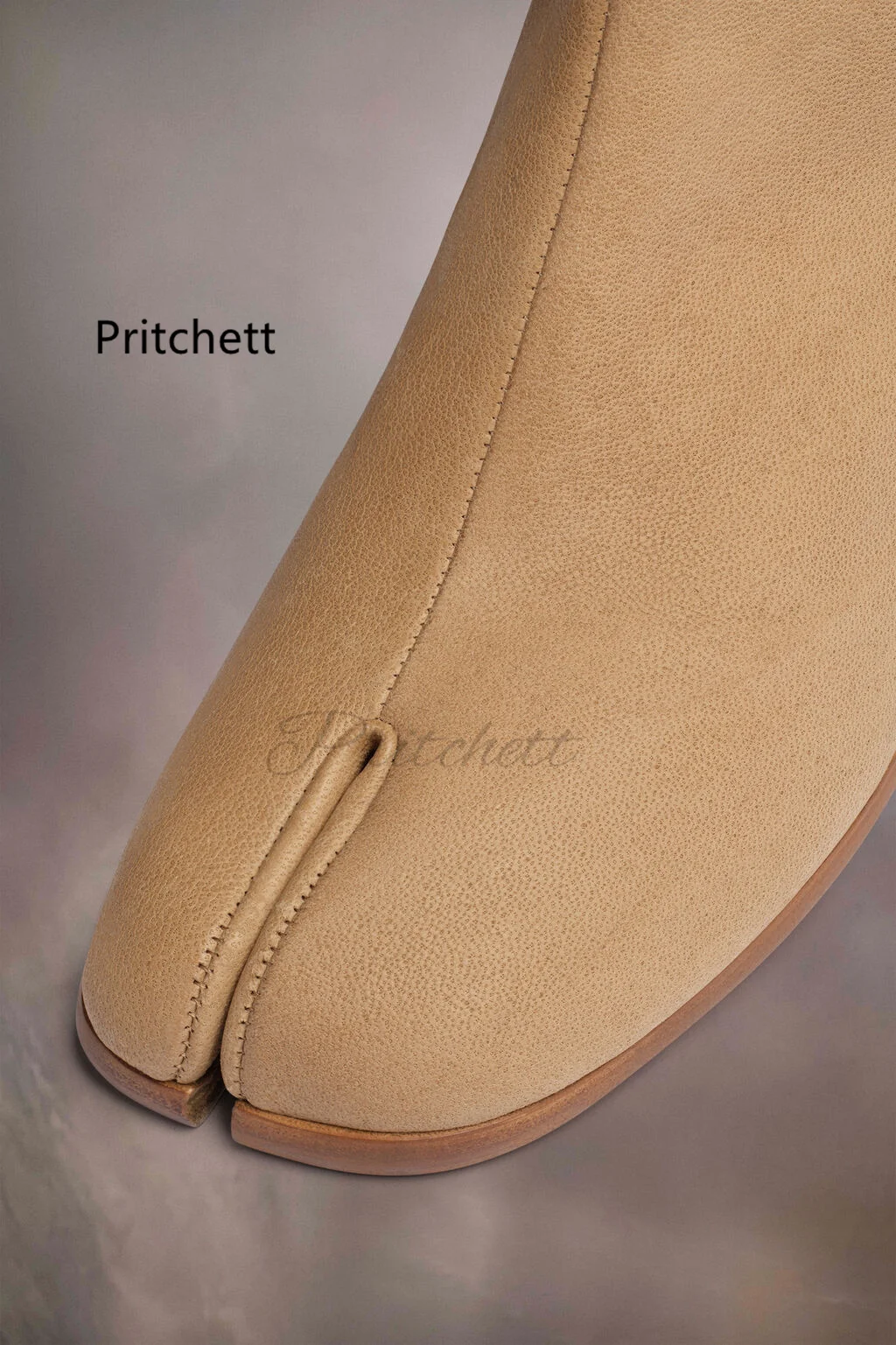 Split Toe Tabi Boots for Men Women Solid Colors Genuine Leather Ankle Boots 3Cm Round Heels Novelty Designer Style Couple Shoes