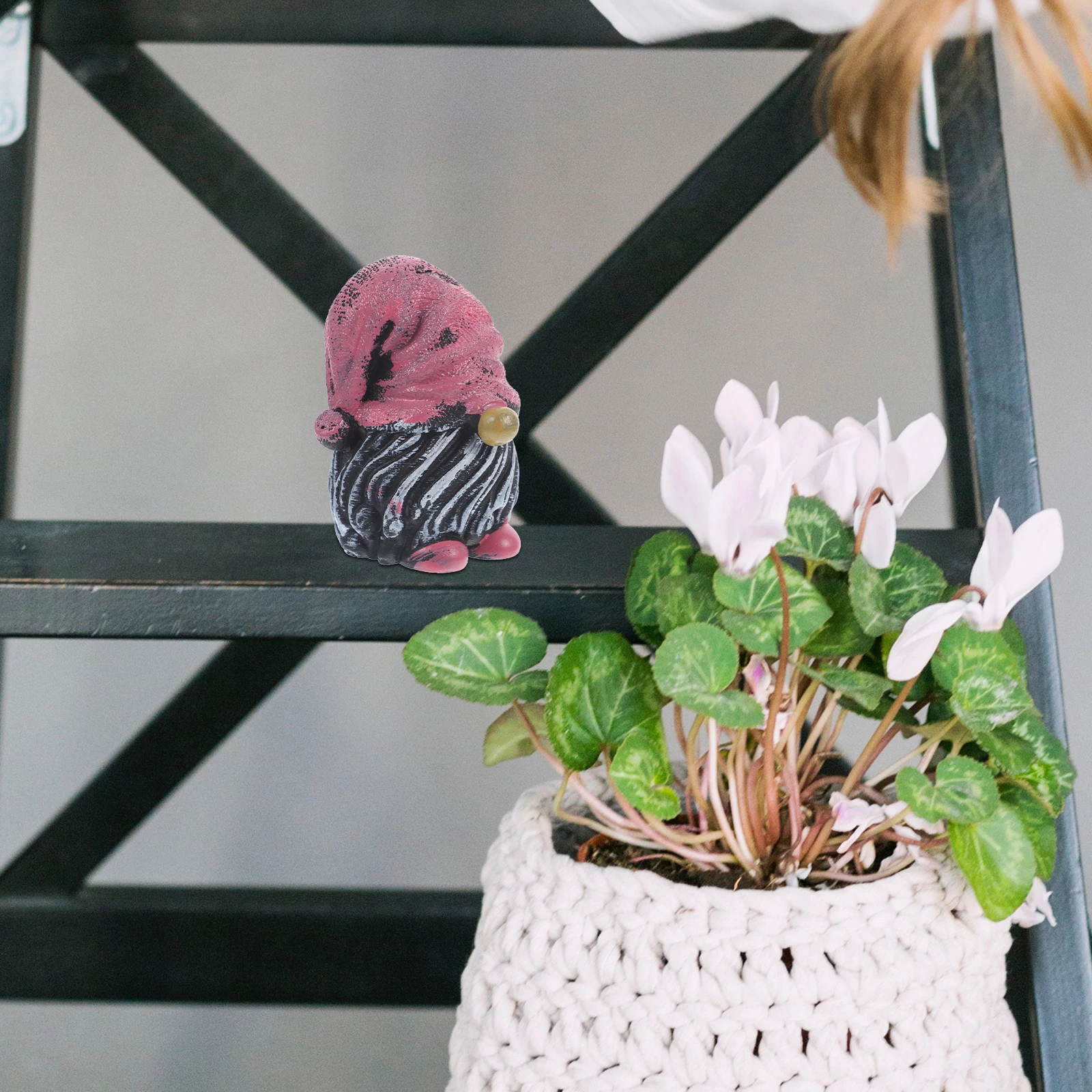 

Resin 5 Inch Cute Ornaments For Home Decorative Garden Resin Gnome Garden Decor Christmas Gnome Decoration