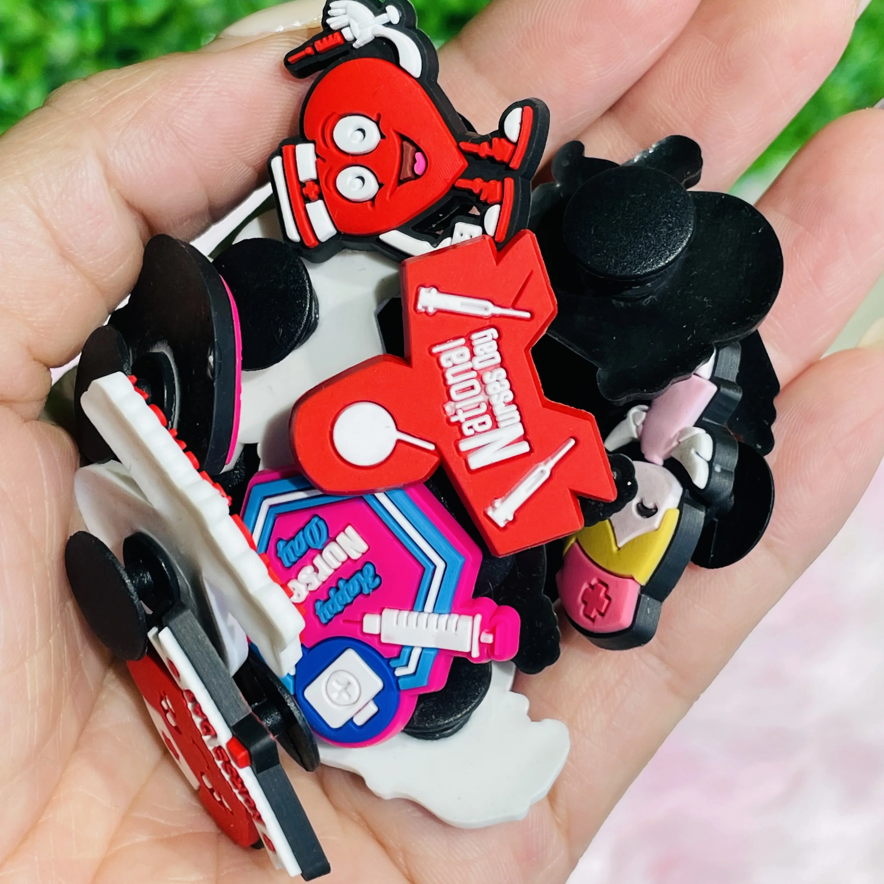 High Quality 1-16Pcs Happy International Nurses Day PVC Medicine Style Slippers Shoes Buckle Fit Woman Wristband Charms