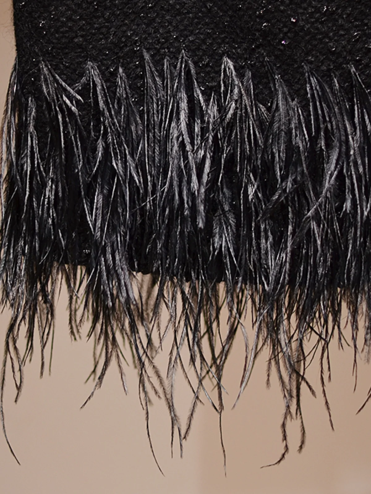 Ostrich Feather f Skirt Women's Ele 2025 New Coarse Tweed Hepburn Tassel High Waist Slimming Bodycon Skirt