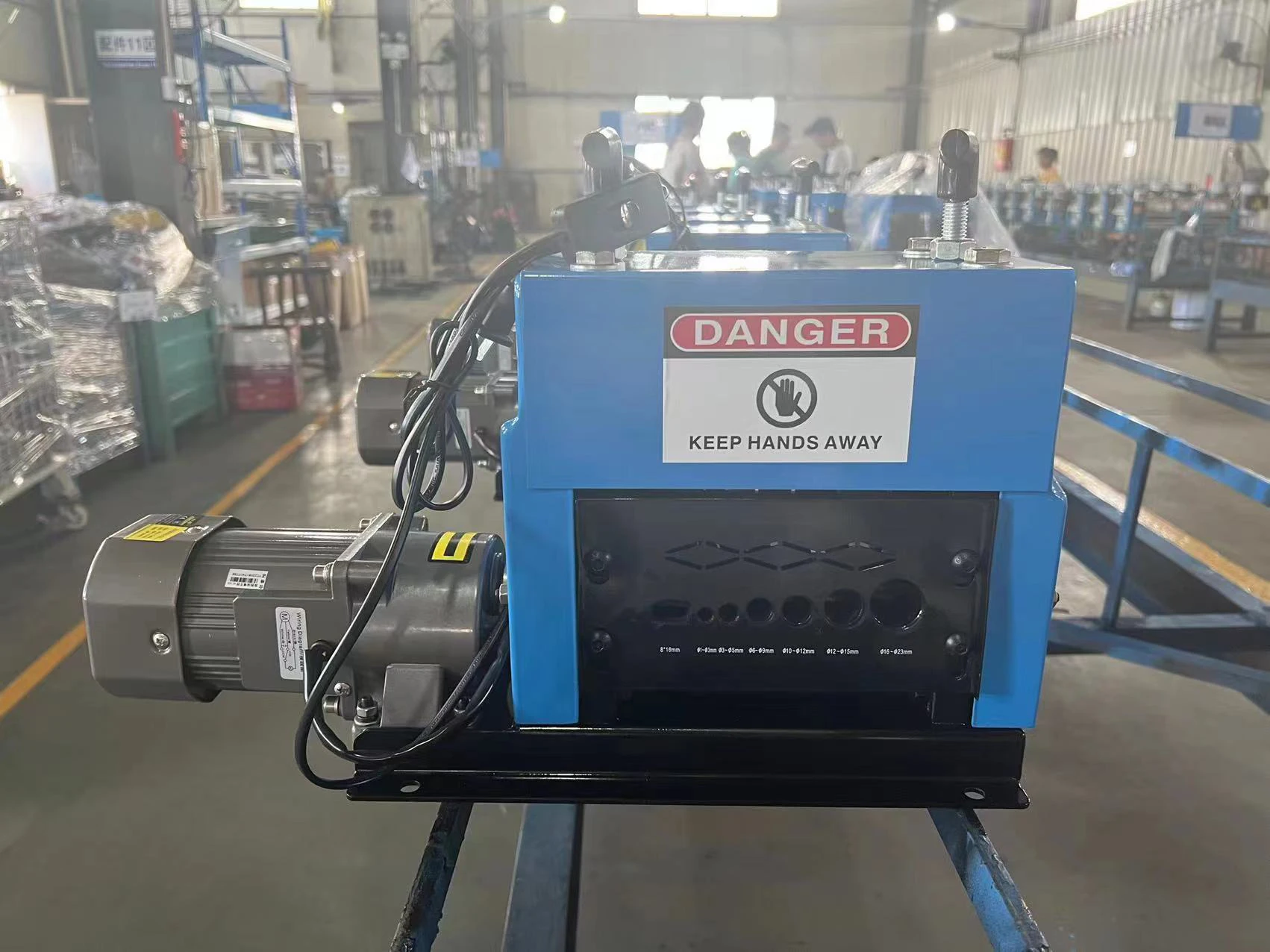 آلة تجريد الكابلات الأوتوماتيكية آلة فرز إعادة تدوير الأسلاك النحاسية بسعر منخفض #4