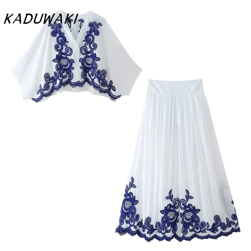 KADUWAK Fashion Retro V-neck Puffy Sleeve Splicing Embroidery Tee Casual Color Blocking Pleated A-line Skirts Beach Vacation Set