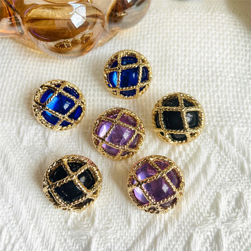 Baroque Style Women Luxury Rouned Rhinestone Earrings Hollow Reticulation Crystal Vintage Stud Earring Elegant Lady Ear Rings