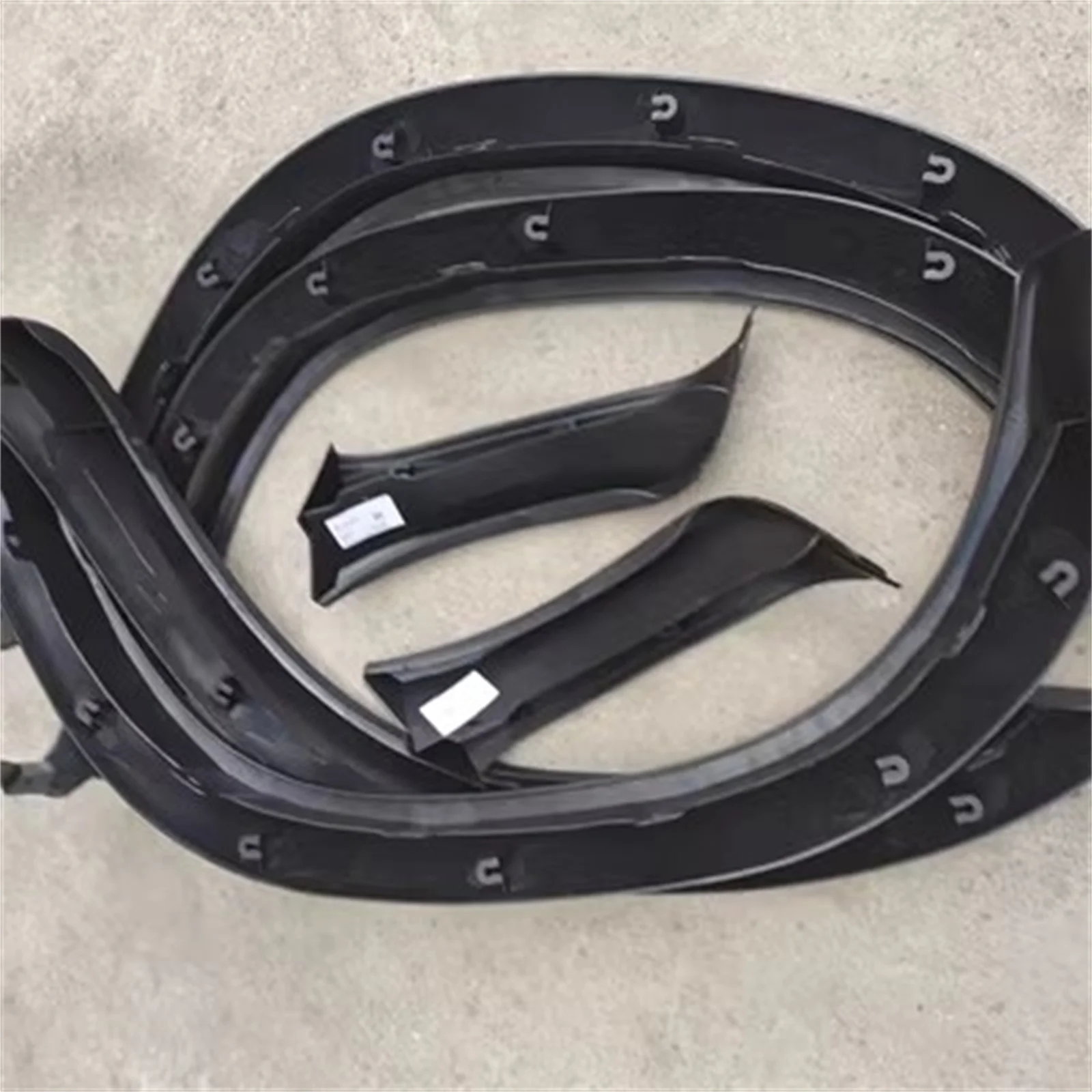 

Car Fender Flares Arch Wheel Eyebrow Protector Mudguard Sticker for Nissan D22 Exterior Parts