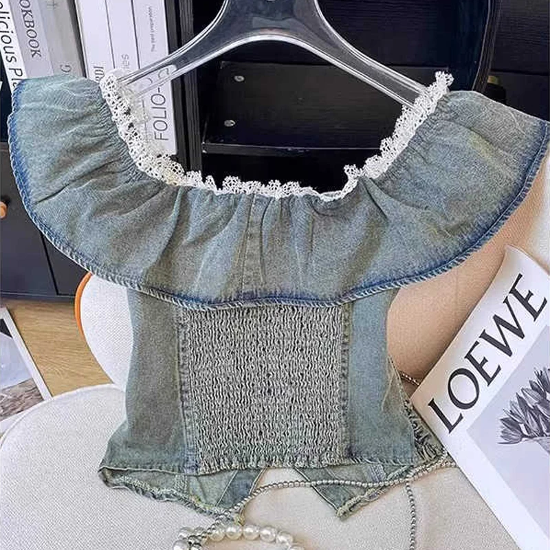 Camicia di jeans con giunture in pizzo retrò con spalle scoperte per donna Camicetta estiva con bottoni sottili e top corto per ragazze coreane ﻿