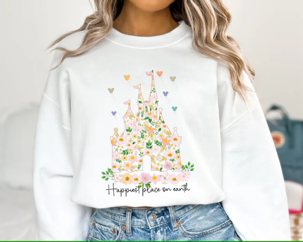 

Castle Floral Sweatshirt Happiest Place on Earth Sweater Vintage Magic Kingdom Trendy Crewneck Funny Cute Sweet Cartoon Pullover