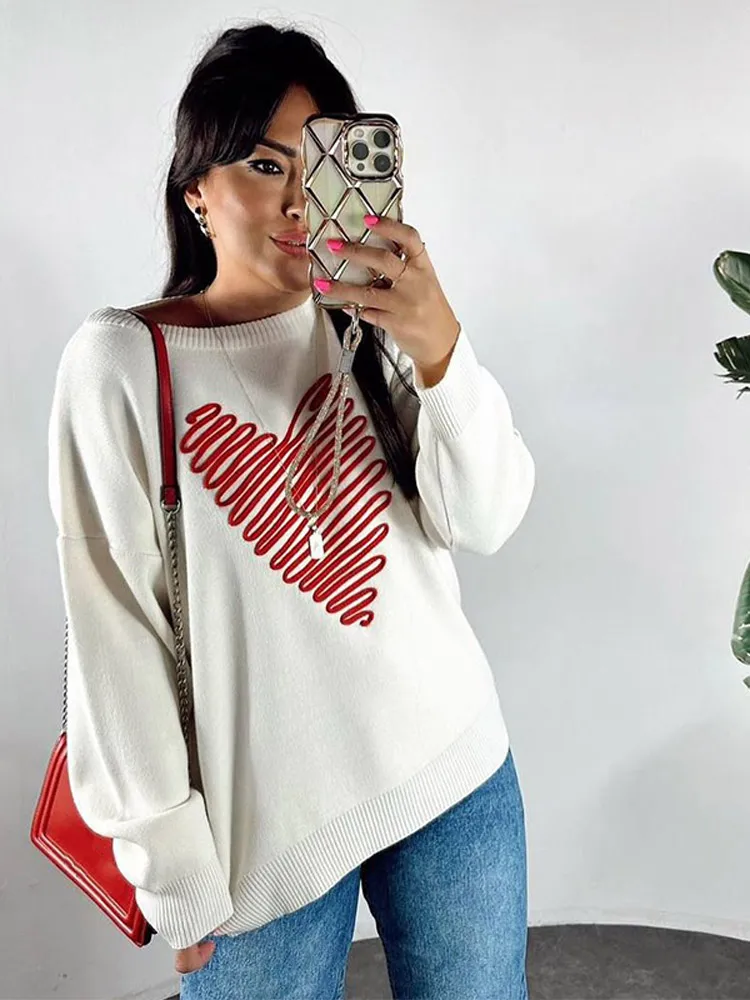 Versatile Woman Heart Print Long Sleeve Knitted Pullover Chic Round Neck Loose Top 2024 New Autumn Lady Casual Daily Streetwear