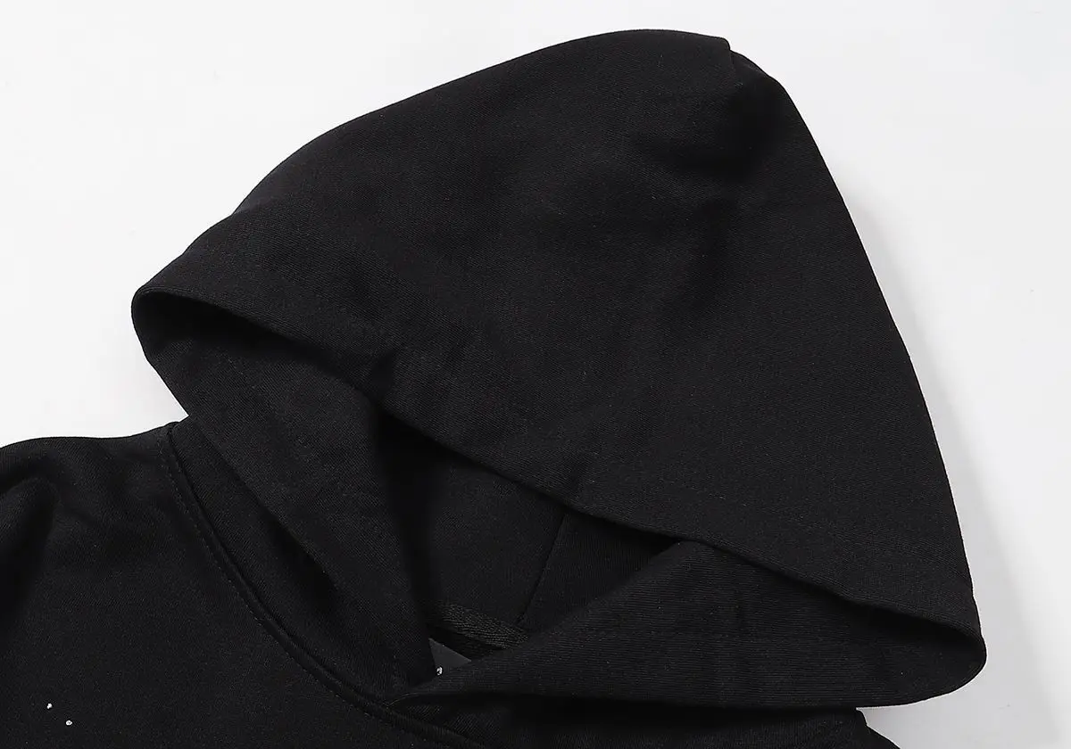 قطعة واحدة لوفي سترة بقلنسوة مطبوعة للرجال والنساء 2025 جديد مخملي للخريف والشتاء قميص فضفاض كبير الحجم