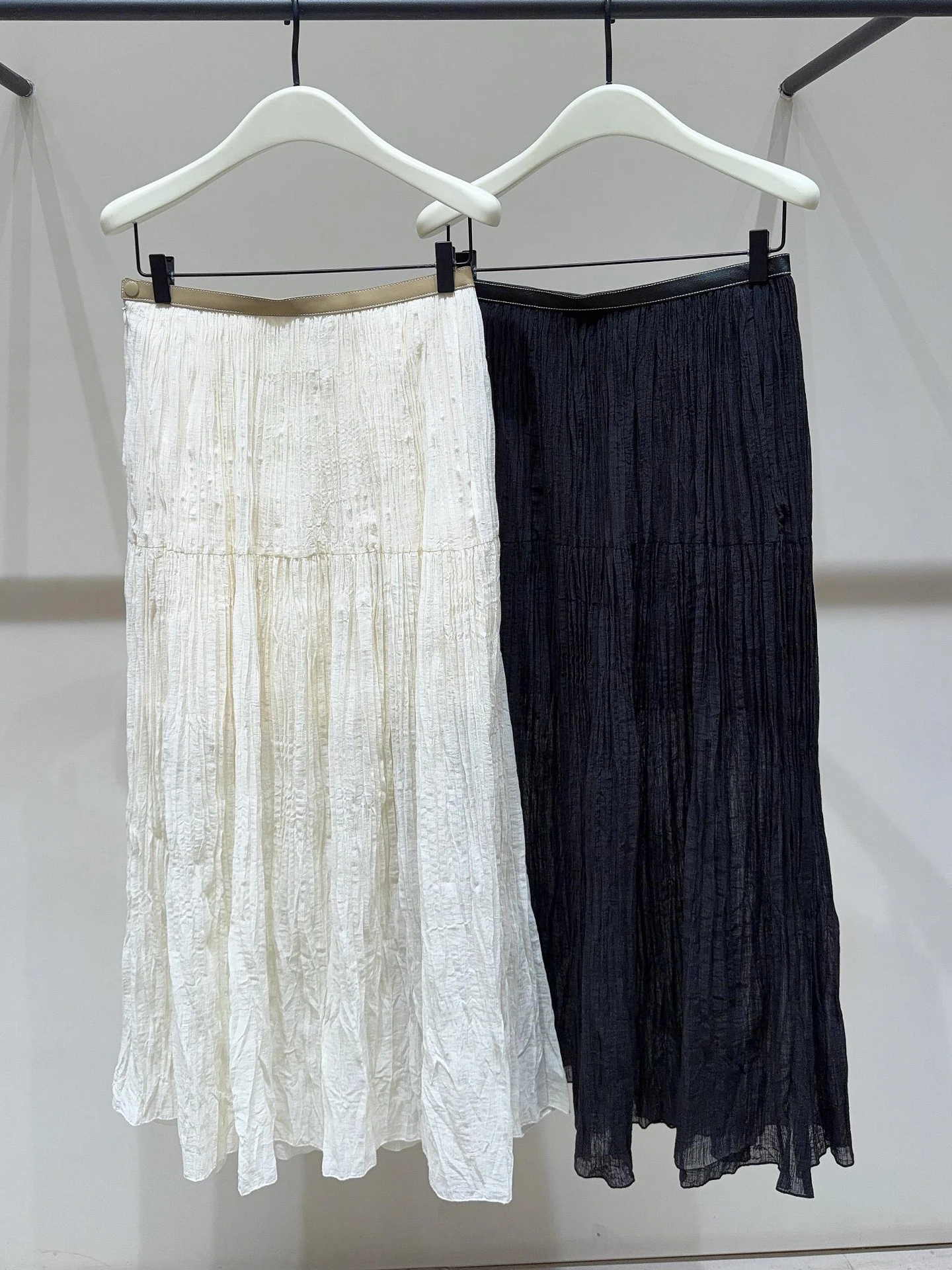 

High Waist Midi Skirt South Oil High End Women's Summer Design Folded Half Body Skirt Breathable Skin-Friendly Polyester Fiber