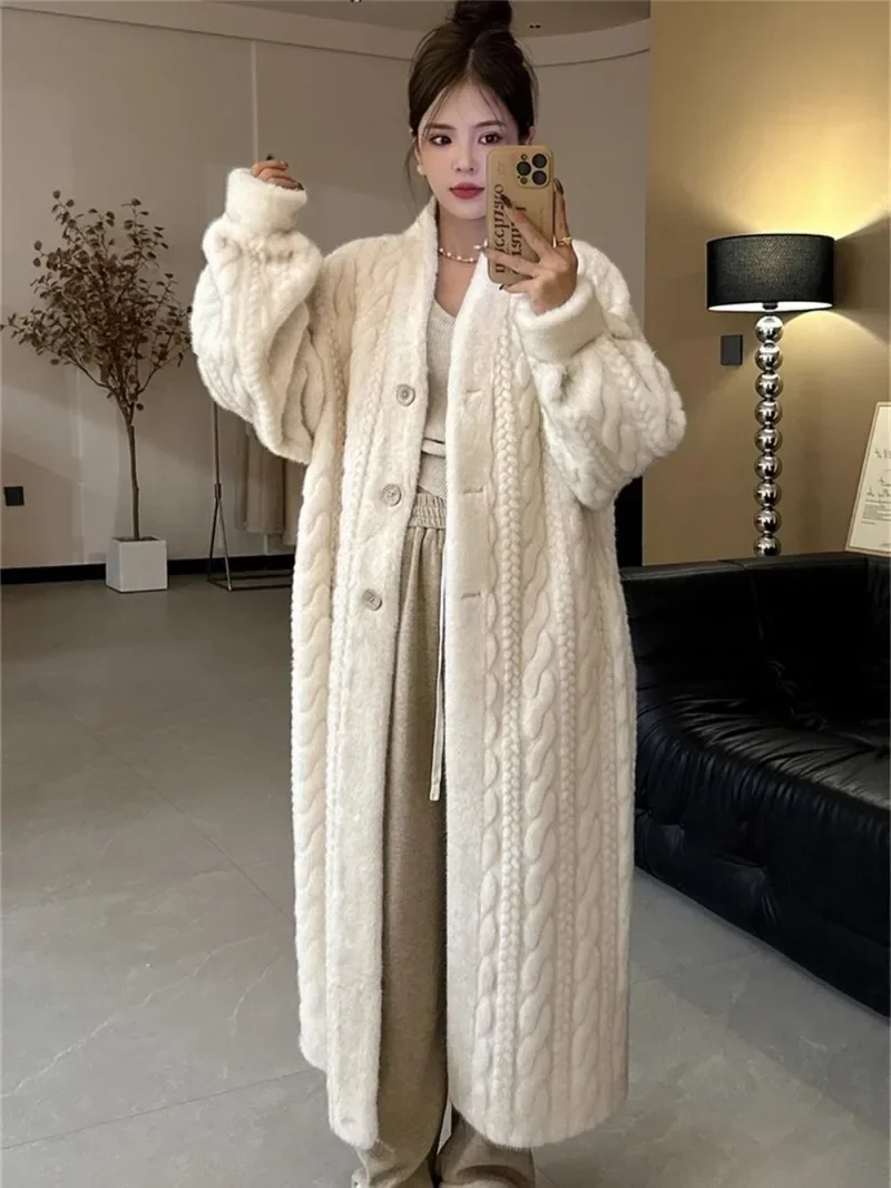 2024 new daughter lazy wind long cardigan mink coat women winter thickened twist mink women