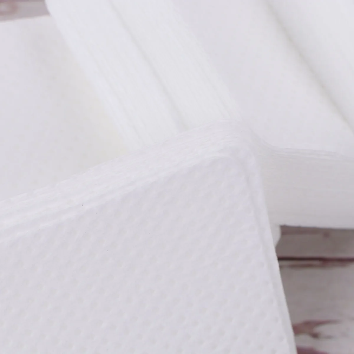 

1 Box White Cotton Pads for Eyelash Grafting and Nail Care Deep Cleansing Skin Safe Makeup Wipe Cleaning Tools Cotton Pads Bulk