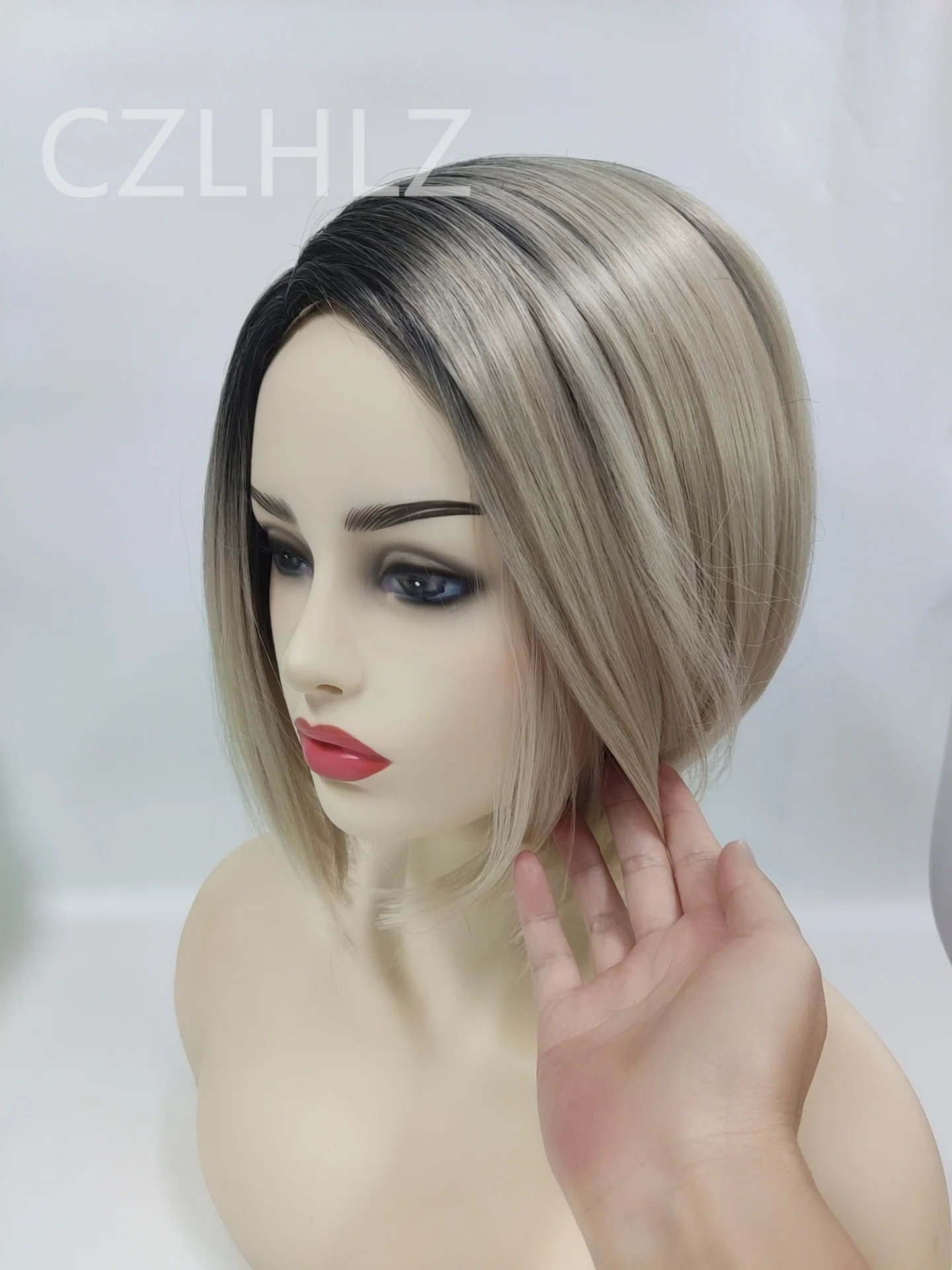 Soft Bob Synthetic Wigs Black Roots Cute Straight Hair Short Blonde Ombre Lolita Cosplay Party Natural Hair Heat Resistant Fiber