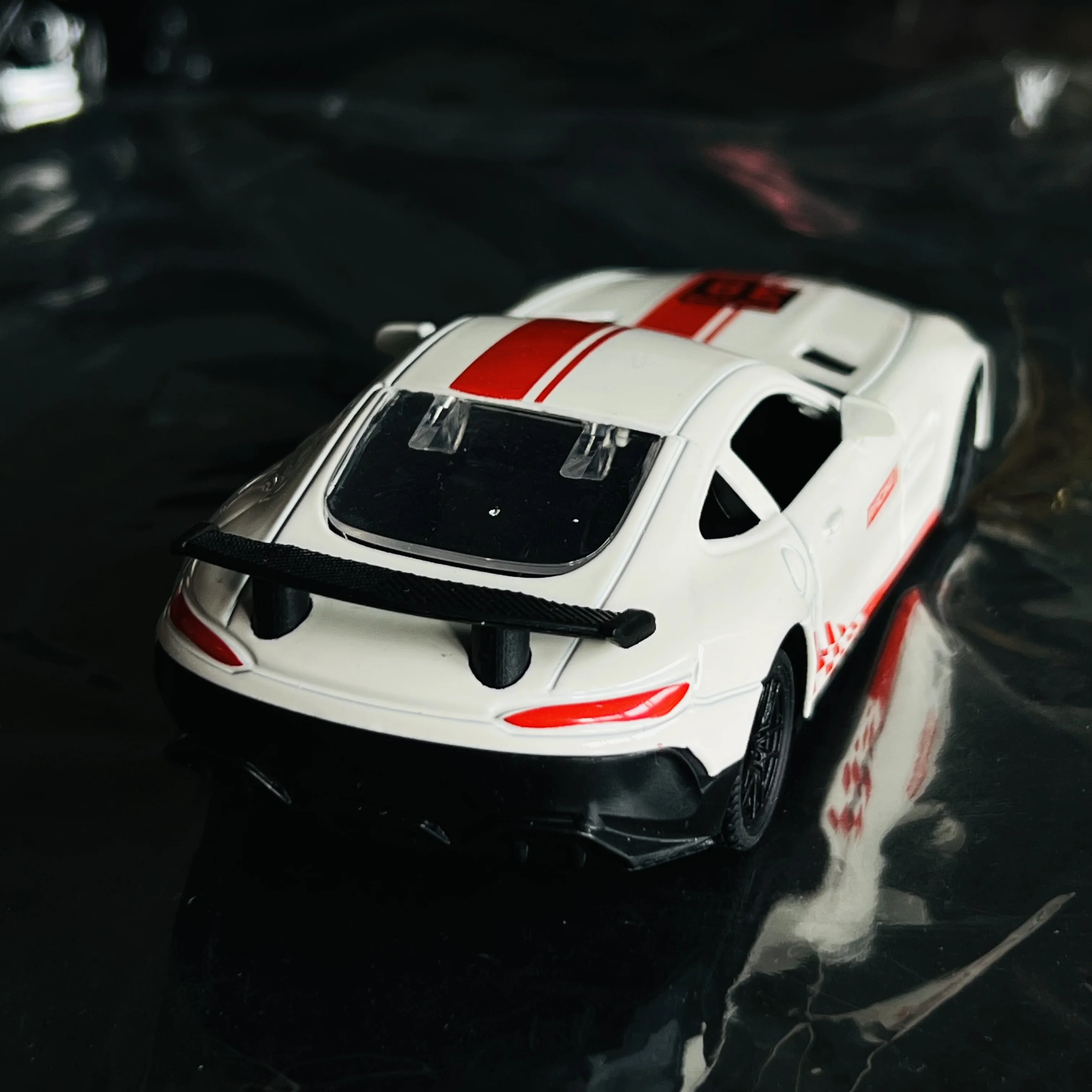Simulated alloy car model, children\'s toy, door opening car model, gift, sports car, cake decoration ornament