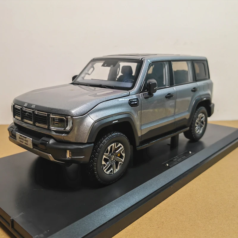 BeiJing BJ40 2024 SUV moulé sous pression, échelle 1:18, véhicule tout-terrain en alliage, modèle de voiture de Simulation, jouet de Collection