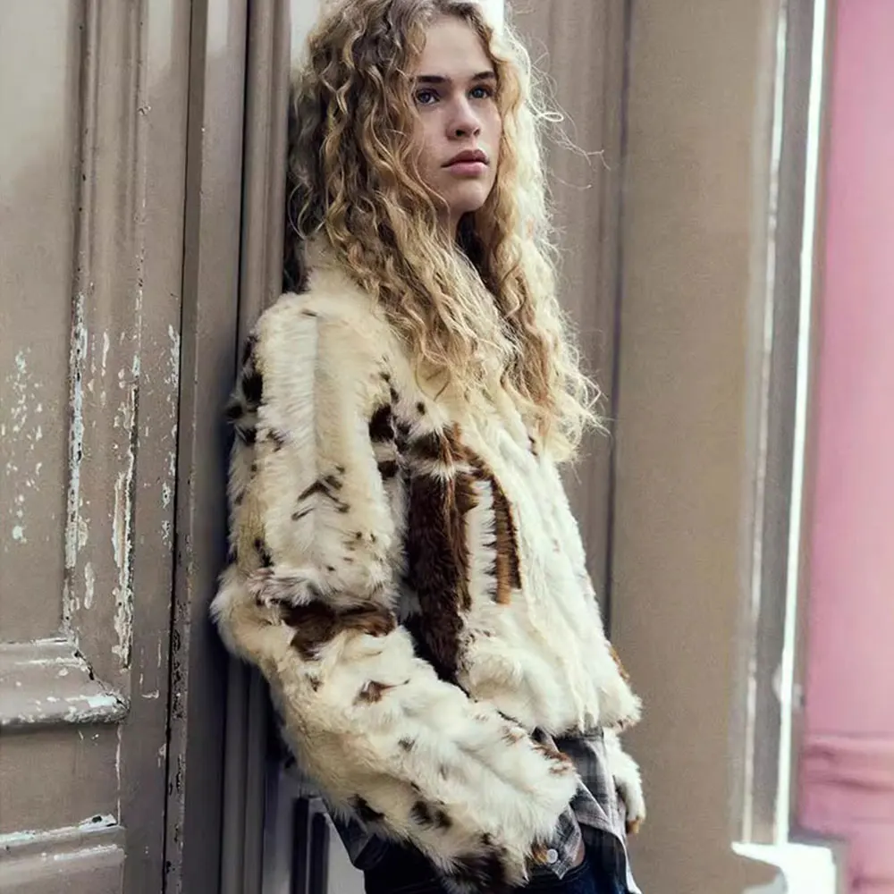 Damska jesienno-zimowa moda, płaszcz z klapami, pluszowy płaszcz, kurtka z wełny jagnięcej, luźna parka z imitacji futra, kolor krowy, odzież wierzchnia damska.