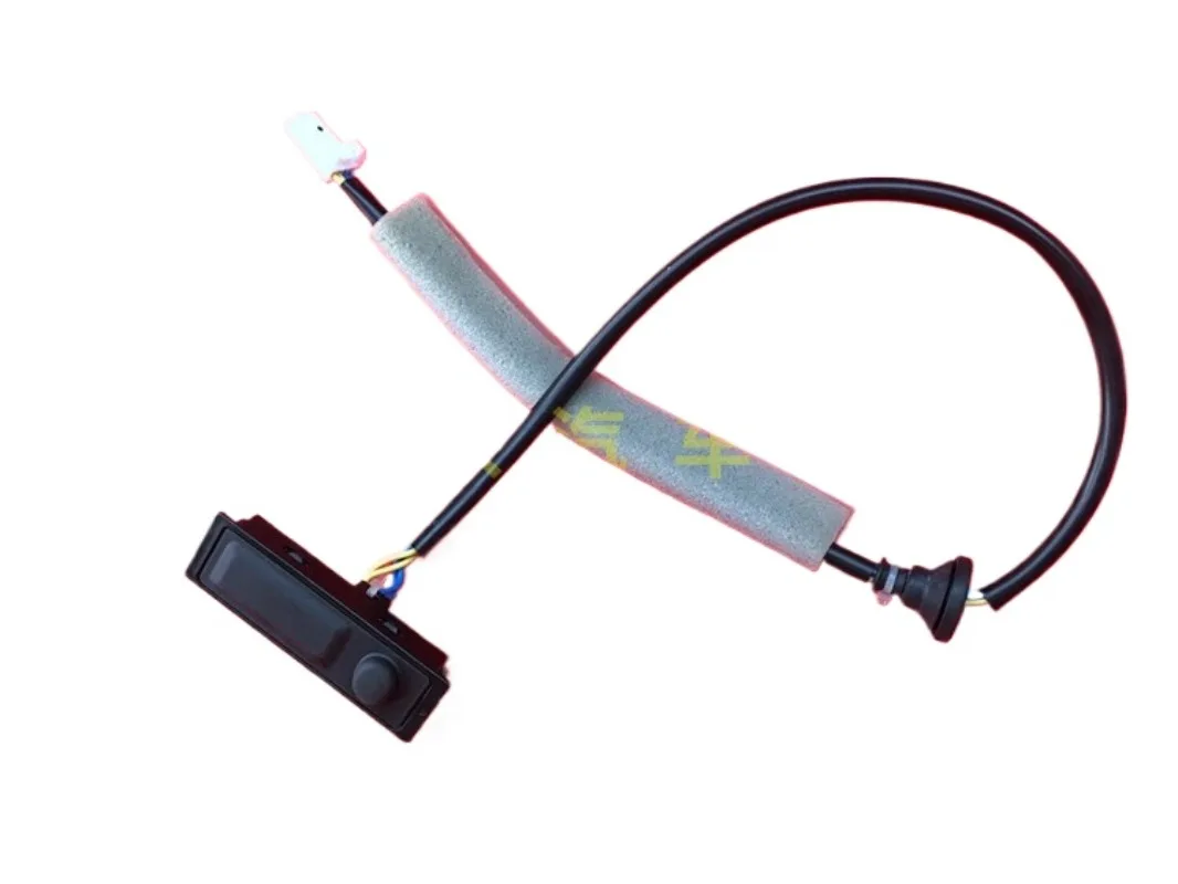 

For Nissan Patrol Y62 INFINITI Z62 QX80 Tailgate Induction Switch 1pcs