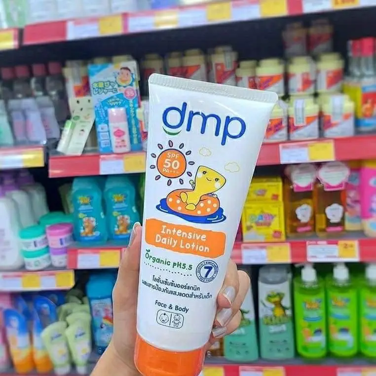 

Таиланд Осветляющий солнцезащитный лосьон для тела 180 мл Тональный ежедневный уход ​