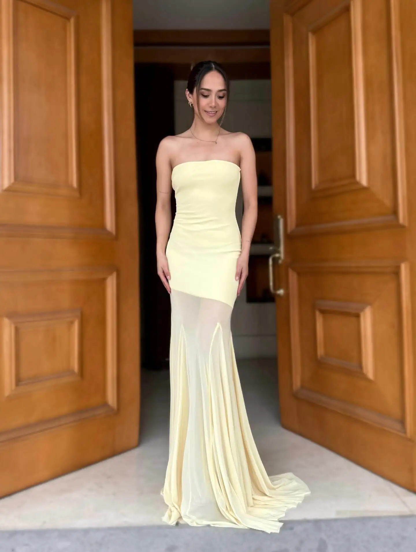 Żółte sukienki wieczorowe bez ramiączek z siateczki – seksowna długa sukienka w stylu syreny z wysokim rozcięciem dla kobiet Slim See Through Vestidos