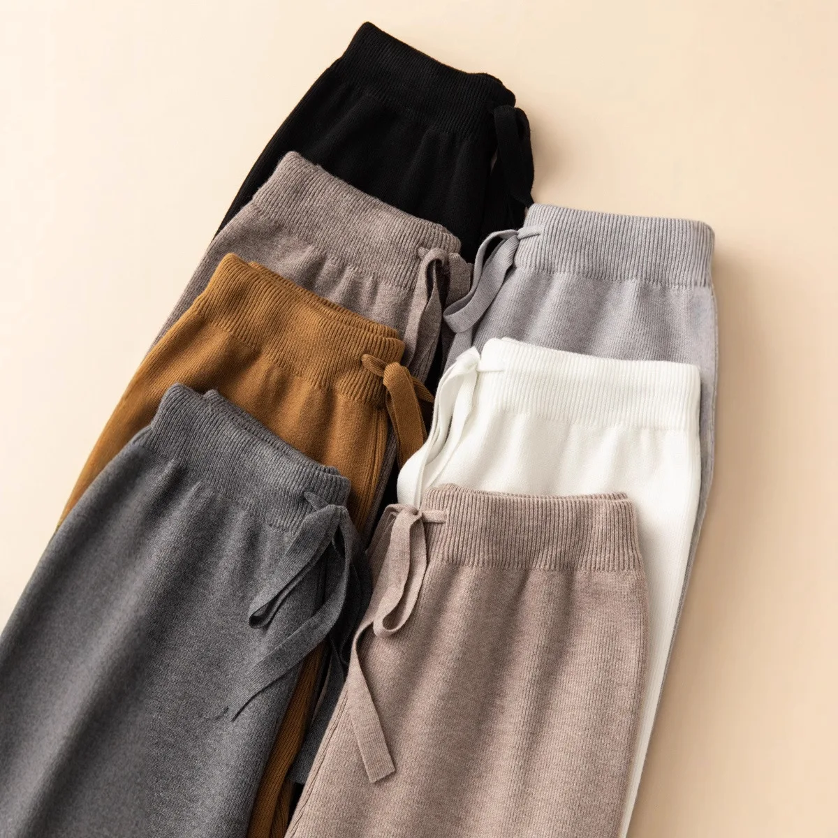 2025 New Women's Collection Warm, Soft, Stretchy High-Waisted Women's Pants Straight-Leg Trousers Cashmere Knit Casual Style