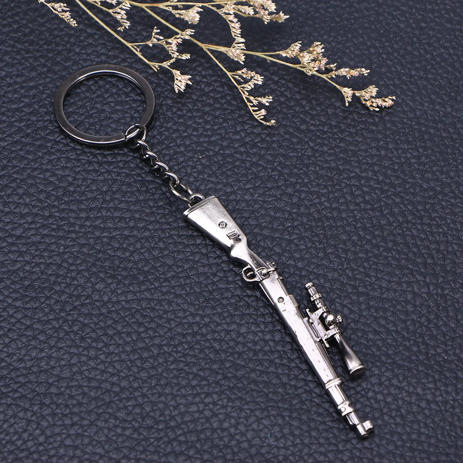 Metal Shooting Game Keychain Pendant for Car Keys Bag Phone Decoration Creative Cool Gift Accessory for Fans Collectors