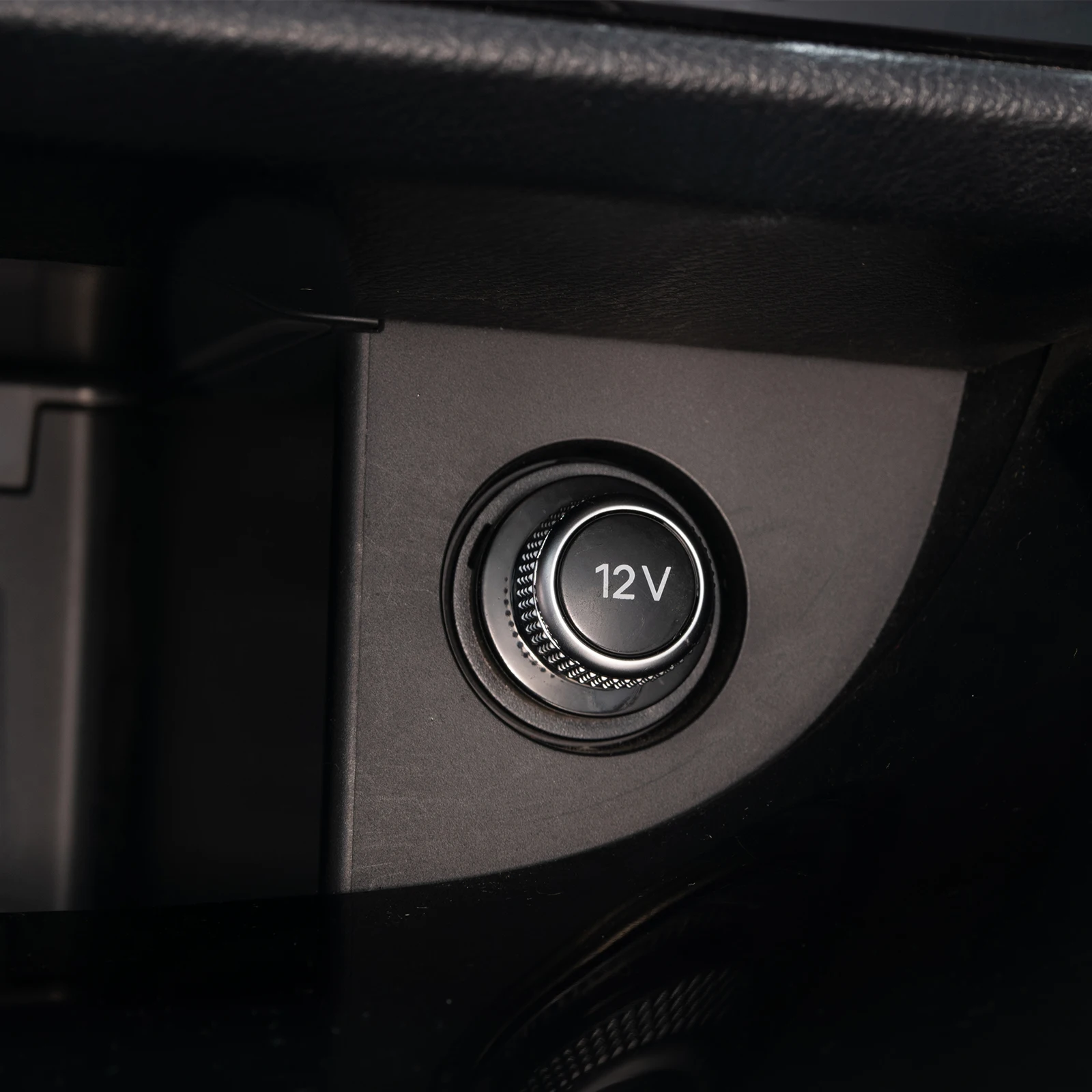 Car Auto Cigarette Lighter Dummy Cover Socket Replacement 12V For Audi A1  A3 8P A4 B6 B7 A5 A6 A7 TT Q7 Q3 4H0919311 4L0919311