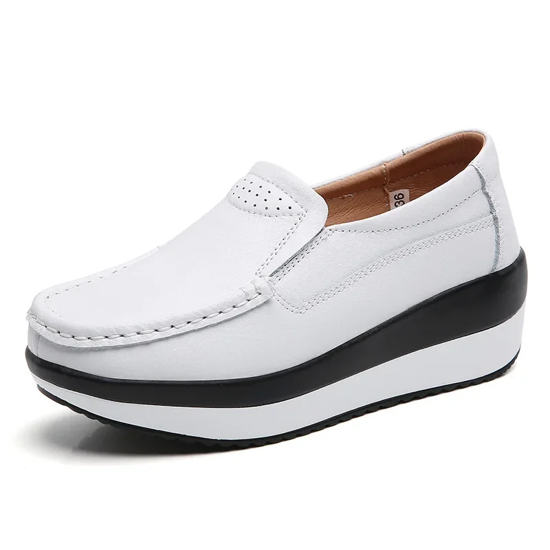 2024 Mocassino con zeppa da donna Scarpe con plateau slip-on ortopediche per donna Mocassini Comode scarpe vulcanizzate femminili Scarpe casual