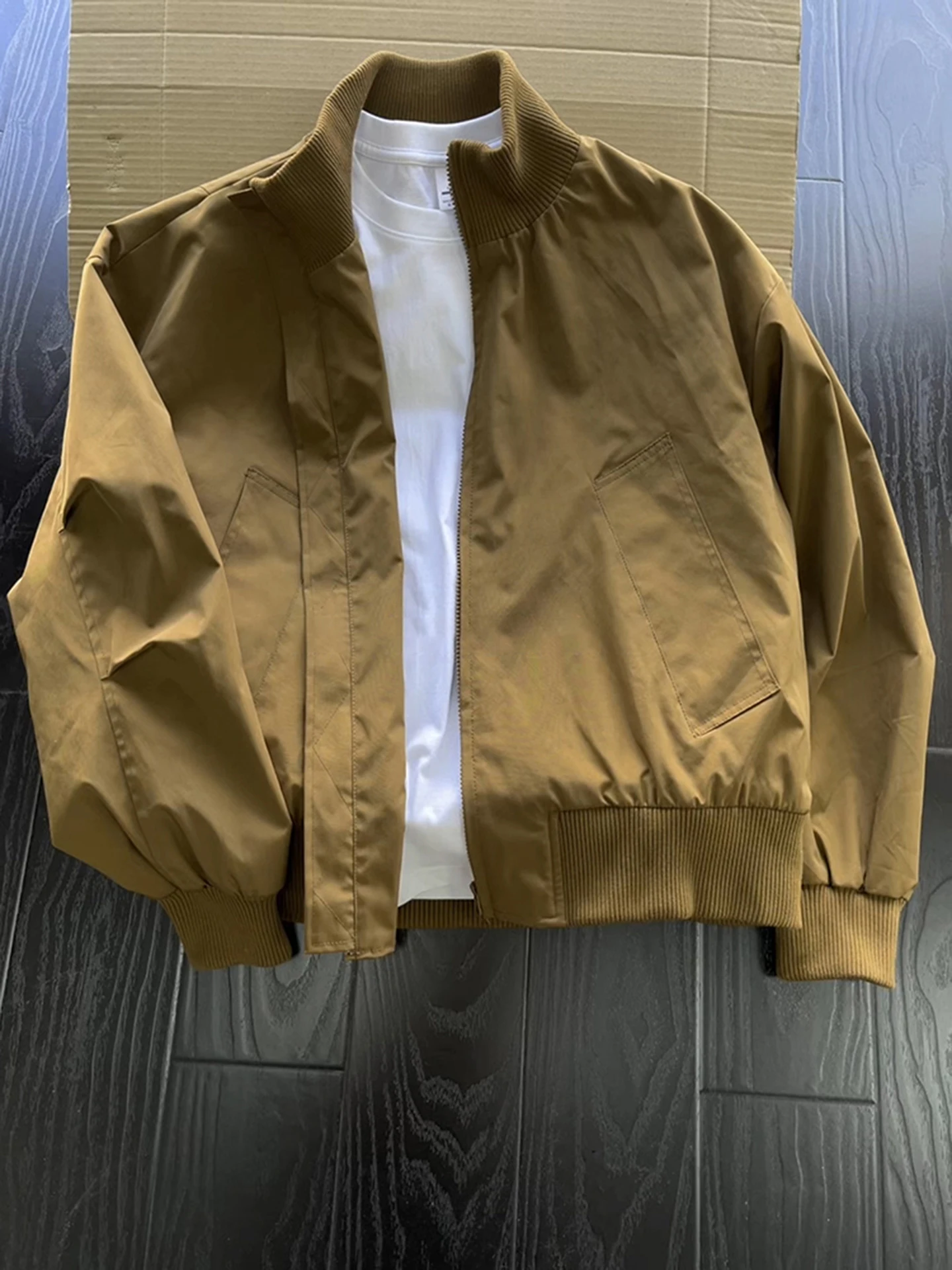 

Мужская хлопковая куртка-бомбер на осень-зиму с воротником-стойкой, утепленная полиэстером, теплая, молодежная, модная