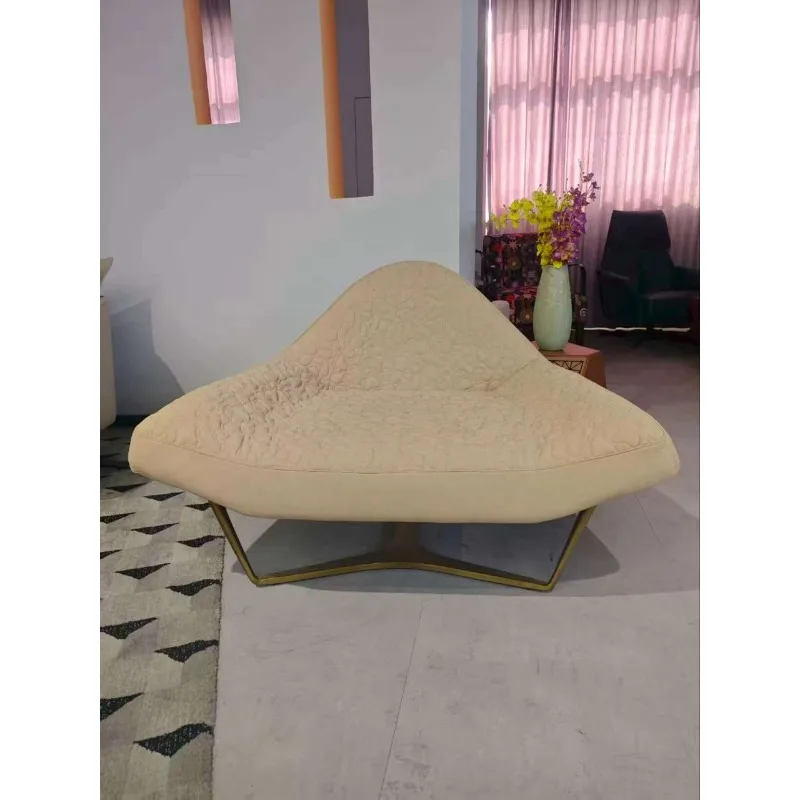 Italian light luxury sofa recliner, designer home triangular , luxury villa living room starfish , armrest single