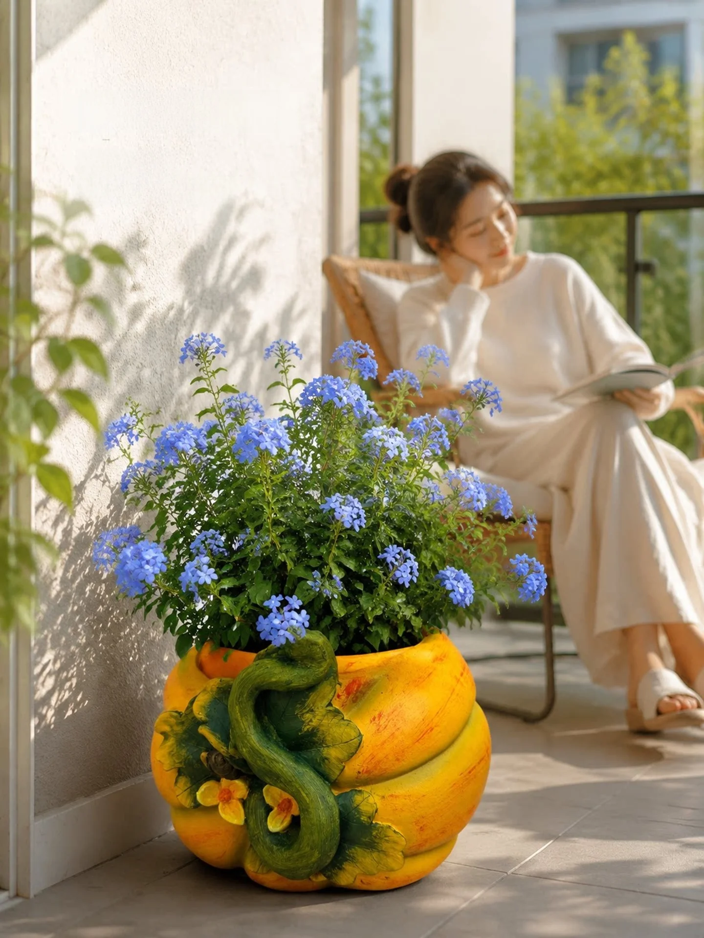 Outdoor Garden Pumpkin Shaped Flower Pot Creative Decorative Planters for Balcony Yard Landscape Decoration Handmade Ceramic