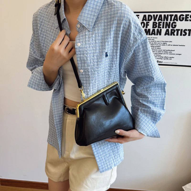 

Women’s Luxury Leather Classic Fashion Tote Crossbody Shoulder Bag Elegant Designer Handbag For Modern Daily Wear