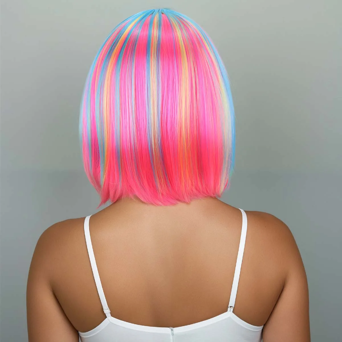 Halloween Cosplay Regenbogenfarbene synthetische Bob-Perücke für tägliche Versammlungen