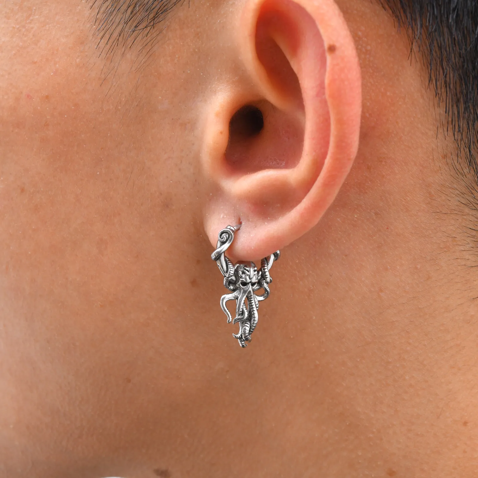 Punk-Oktopus-Creolen für Männer, Edelstahl 3D Meerestier-Ohrringe, Neuer Trendschmuck – Detail 5