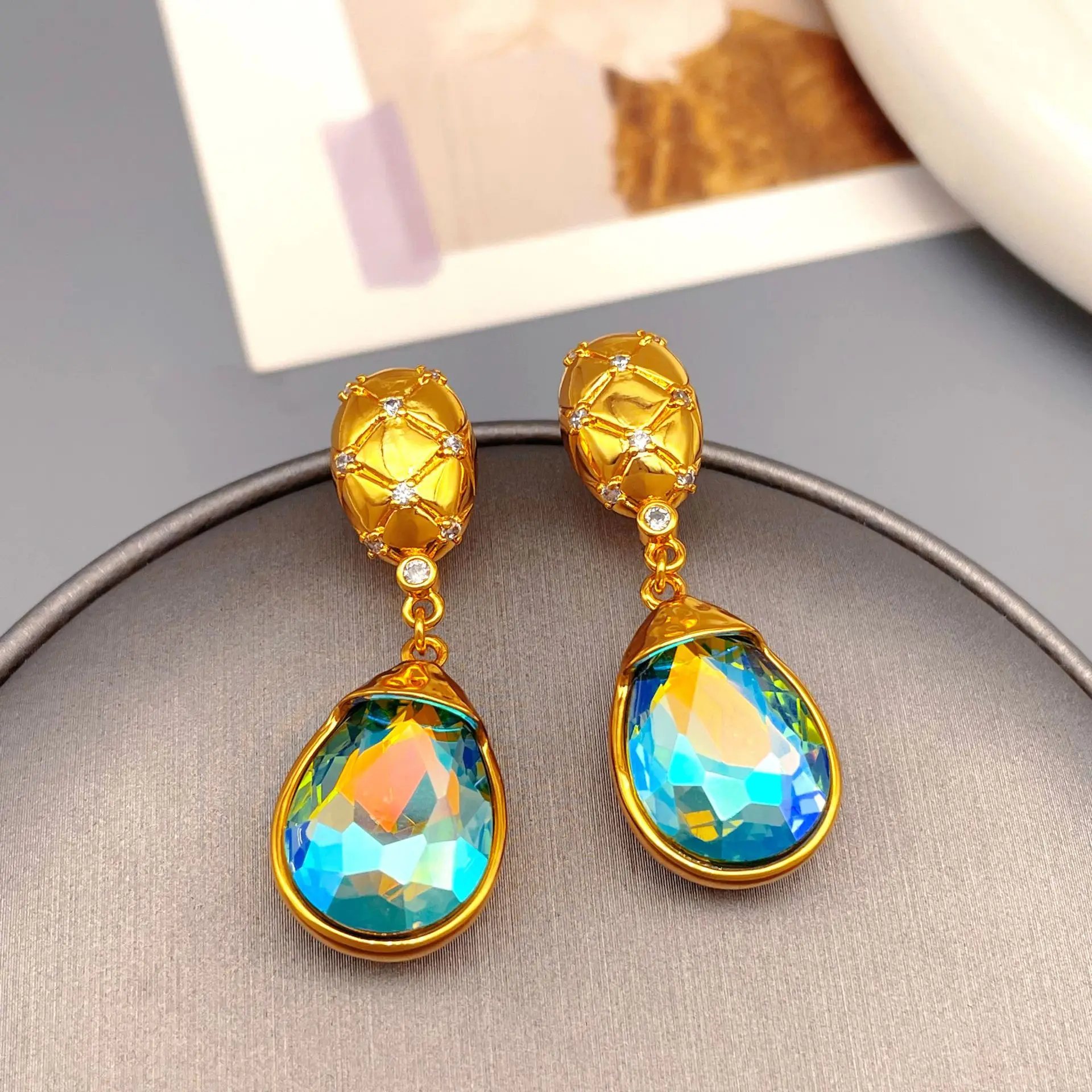 

European and American retro exaggerated crystal glass pendant light luxury temperament earrings jewelry