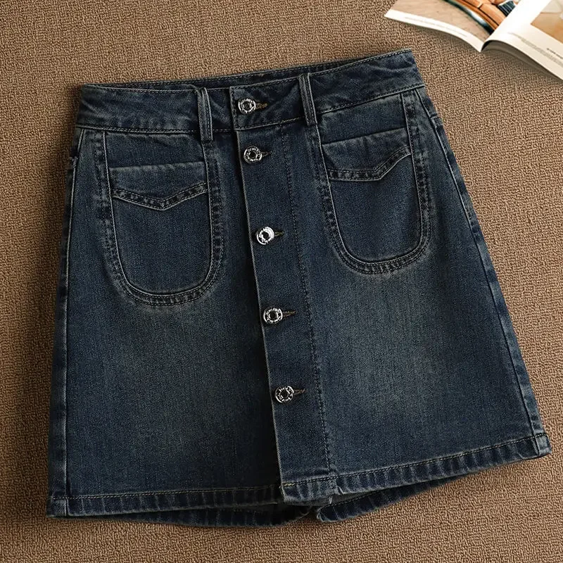 

Single-breasted denim skirt women's new high waist and slim A-word fashion wide-leg shorts in the summer of 2024 wear hot pants.