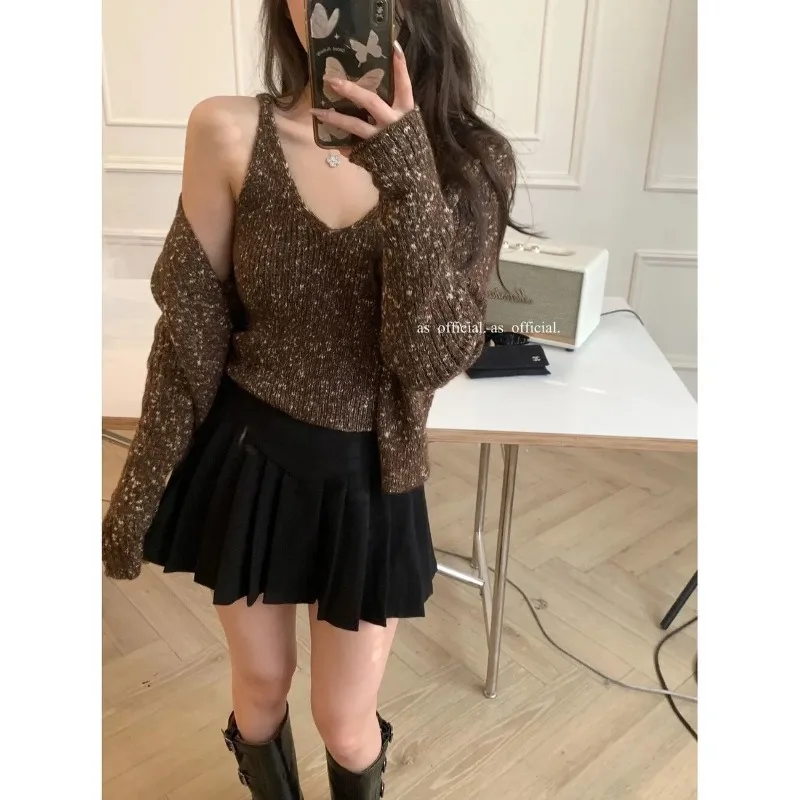 

Two-piece Korean Version 2025 New Autumn and Winter Atmosphere Sweater Suspender Sweater Cardigan Elegant